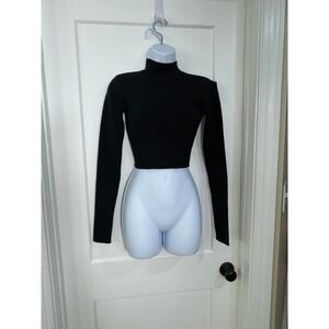 GSTQ black cropped‎ ribbed sweater xs/s